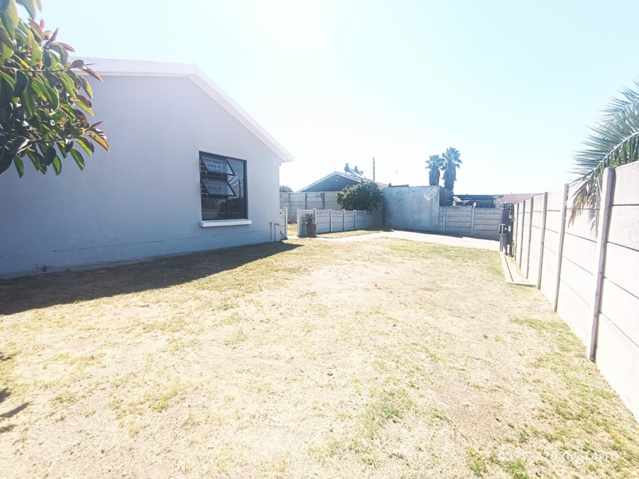To Let 2 Bedroom Property for Rent in Langeberg Ridge Western Cape